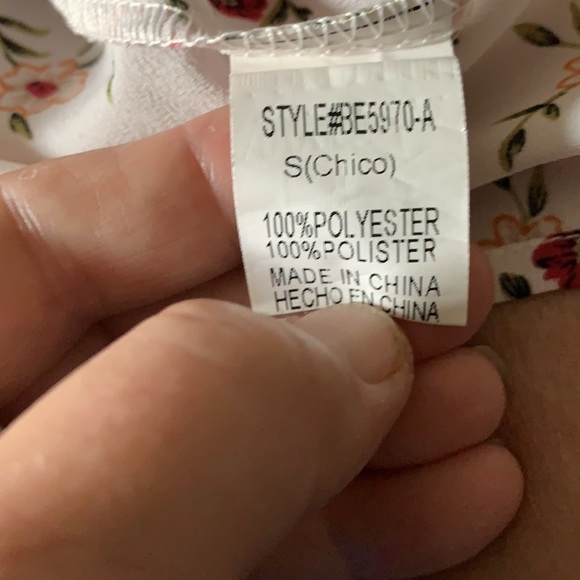 Beautiful floral. Papaya brand. Size small. Twisted top - Picture 4 of 4